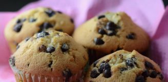 the-instructions-on-how-to-make-chocolate-chip-muffins