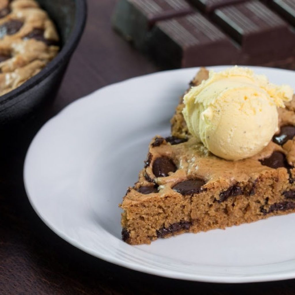 Easy and Delicious Cast Iron Skillet Chocolate Chip Cookie Recipe