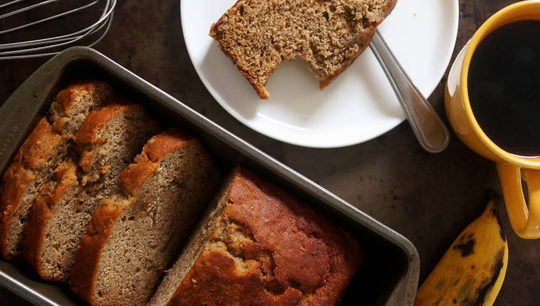 Super Moist Banana Nut Bread Recipe with Delicious Flavor