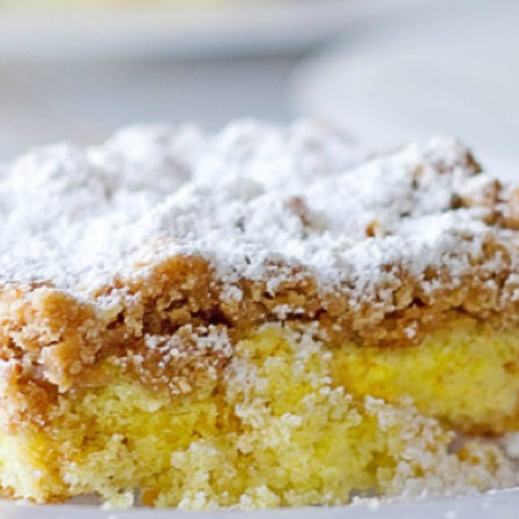 Simple Entenmann's Crumb Cake Recipe for Your Delicious Breakfast