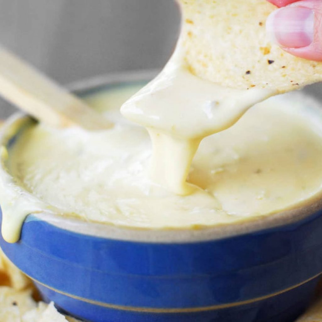Delicious Velveeta White Queso Dip Recipe