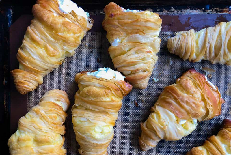 Lobster Tail Pastry Recipe Carlo S Bakery Dandk Organizer