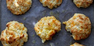 Making Red Lobster Biscuits with Bisquick Easy Recipe