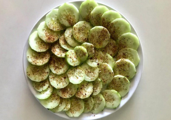 Cucumbers with Tajin, a Simple Salad with Only Three Ingredients to Use