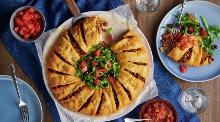 Tasty Taco Ring with Crescent Rolls Treat for the Whole Family